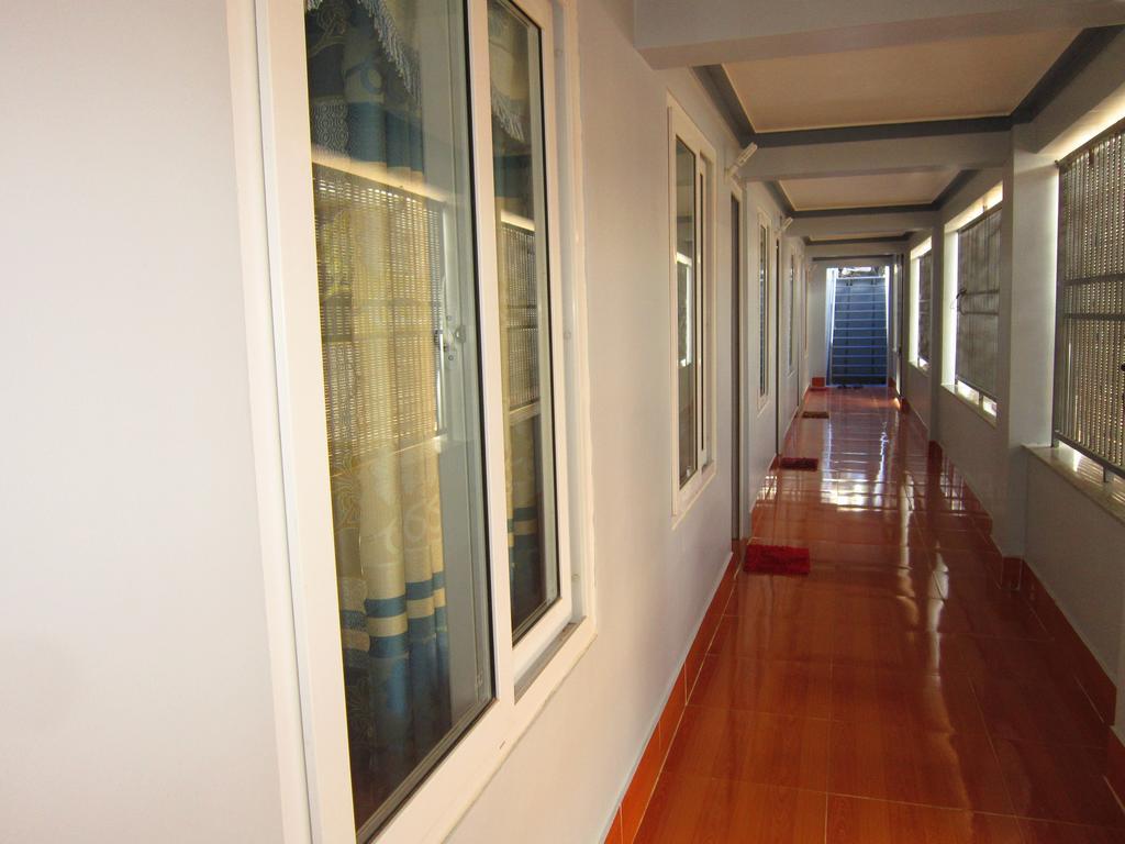 Hong Chau Guesthouse Дуонг-Донг Экстерьер фото