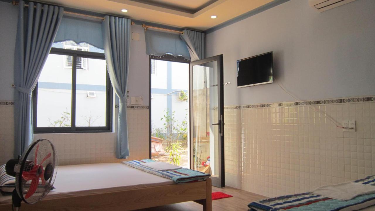 Hong Chau Guesthouse Дуонг-Донг Экстерьер фото