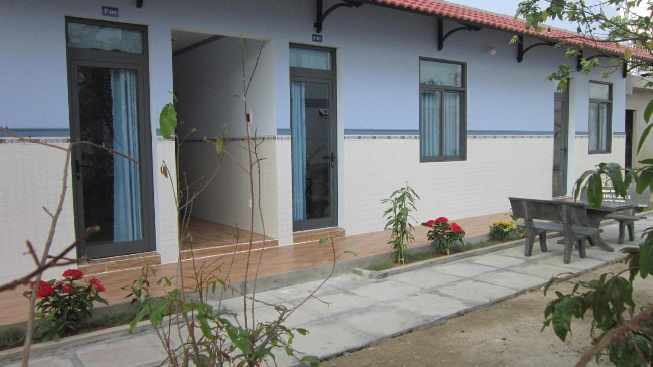Hong Chau Guesthouse Дуонг-Донг Экстерьер фото
