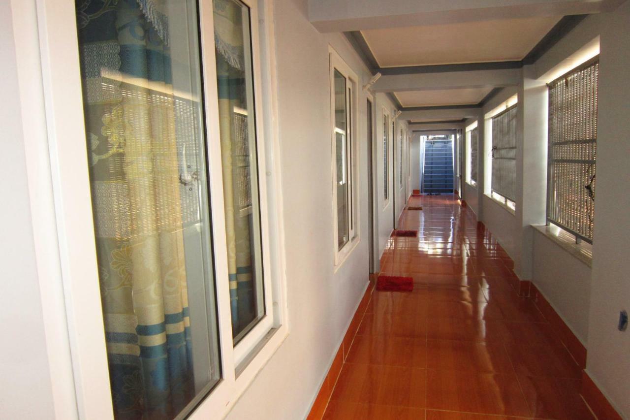 Hong Chau Guesthouse Дуонг-Донг Экстерьер фото